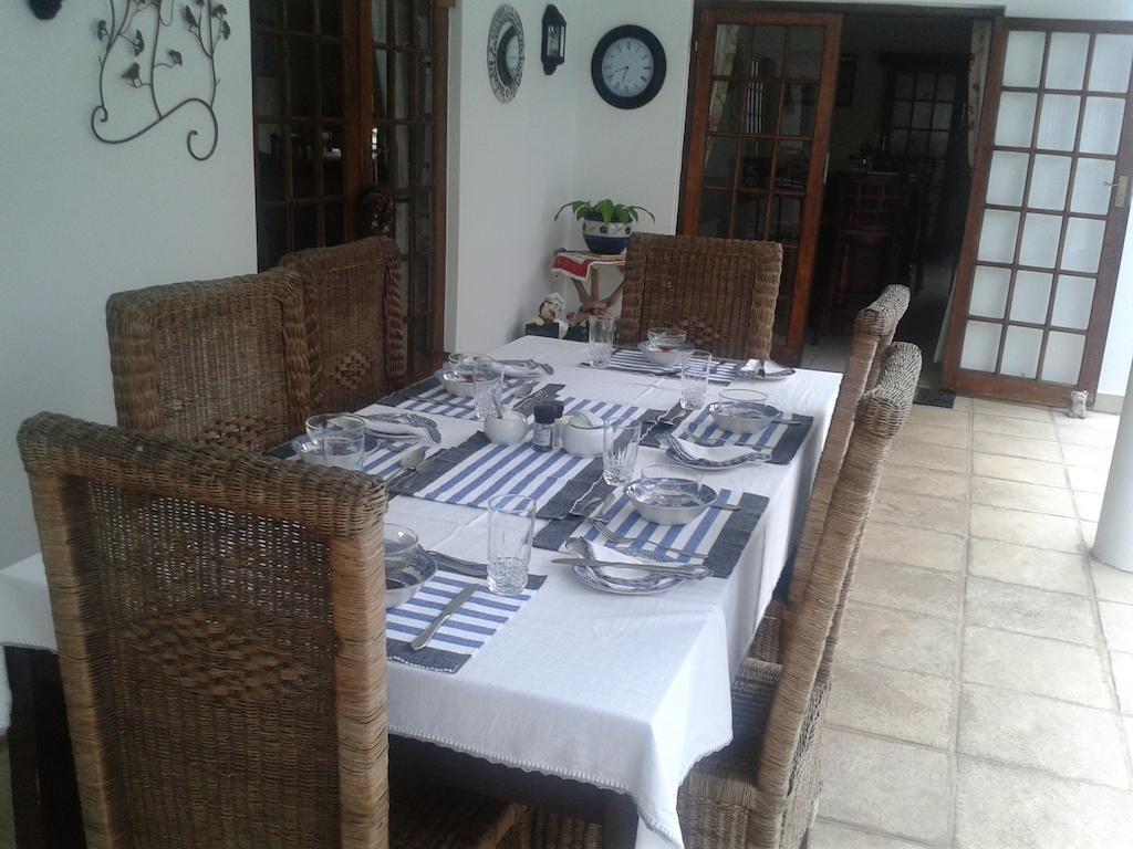 Joan'S Bed And Breakfast Durban Bagian luar foto